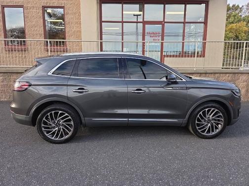 2020 Lincoln Nautilus Reserve