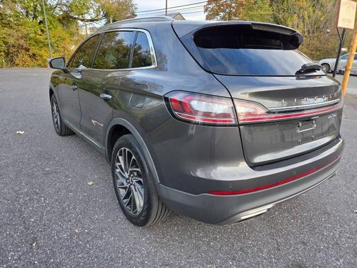 2020 Lincoln Nautilus Reserve