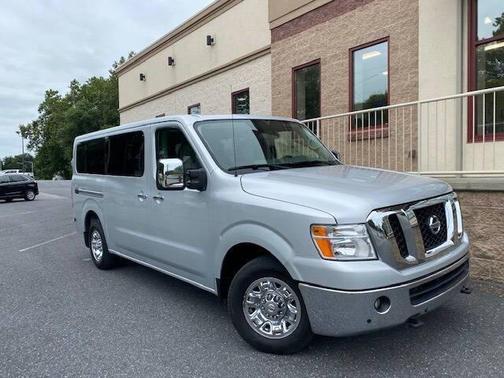 2017 Nissan NV Passenger NV3500 HD SL V8