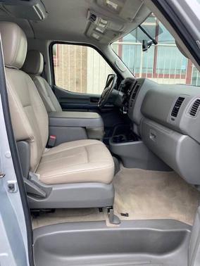 2017 Nissan NV Passenger NV3500 HD SL V8
