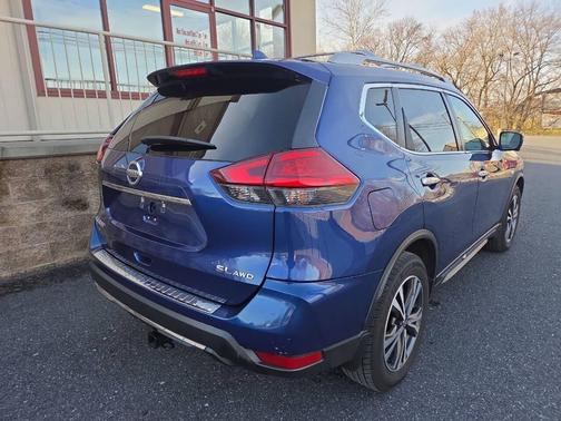 2017 Nissan Rogue SL
