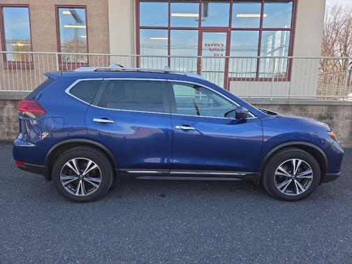 2017 Nissan Rogue SL