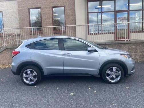 2022 Honda HR-V LX