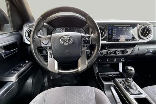 Barcelona Red Metallic 2016 Toyota Tacoma TRD Off Road
