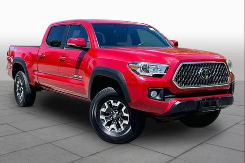 Barcelona Red Metallic 2018 Toyota Tacoma TRD Off Road
