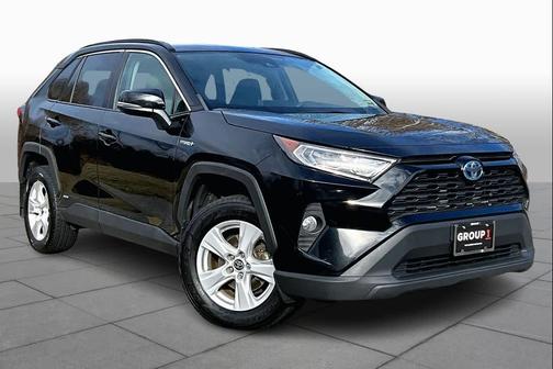 2021 Toyota RAV4 Hybrid XLE