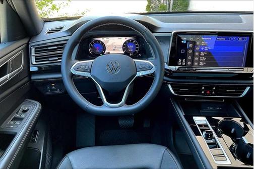 2024 Volkswagen Atlas Cross Sport 2.0T SEL