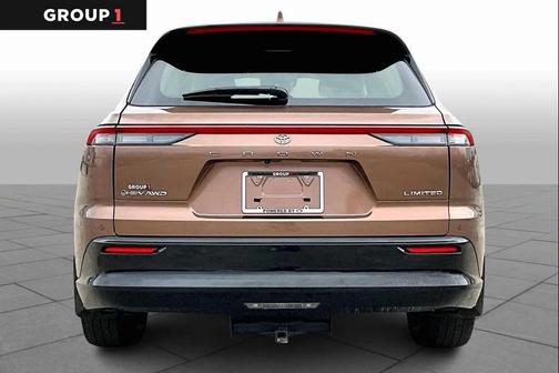 Bronze Age 2025 Toyota Crown Signia Limited