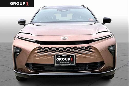Bronze Age 2025 Toyota Crown Signia Limited