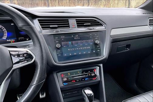 2022 Volkswagen Tiguan 2.0T SE R-Line Black 4MOTION