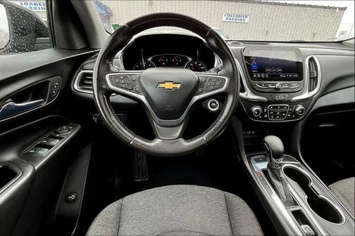 Mosaic Black Metallic 2022 Chevrolet Equinox 1LT