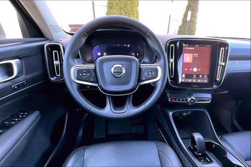 Gray 2025 Volvo XC40 B5 Core Bright Theme