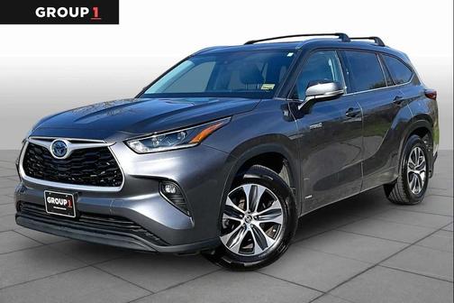 Magnetic Gray Metallic 2021 Toyota Highlander Hybrid XLE
