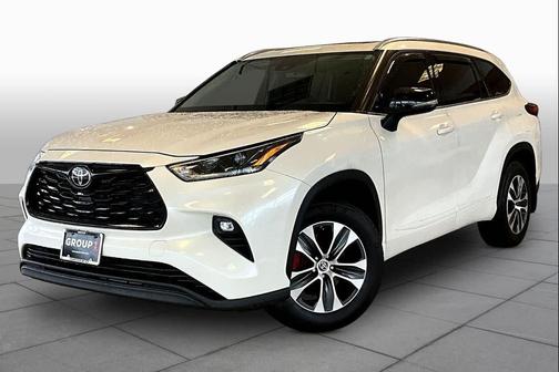 Blizzard Pearl 2021 Toyota Highlander XLE