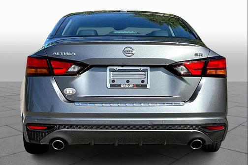 2022 Nissan Altima SR FWD