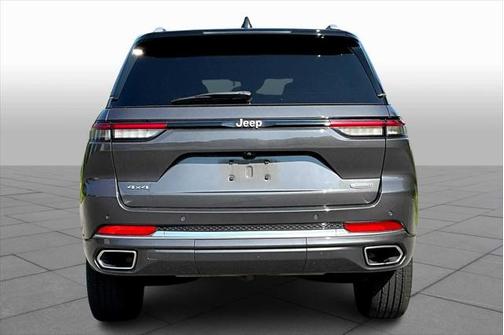 2023 Jeep Grand Cherokee Summit