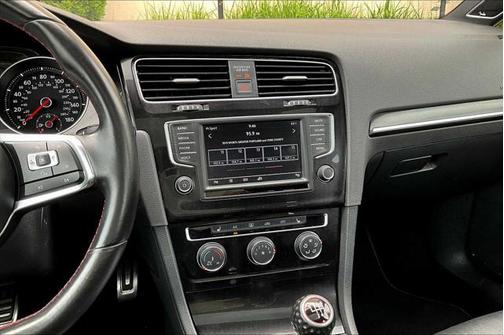 2017 Volkswagen Golf GTI 2.0T S 4-Door