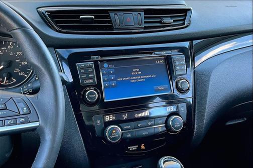 2018 Nissan Rogue Sport SV