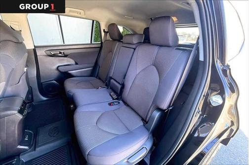 2024 Toyota Highlander Hybrid LE