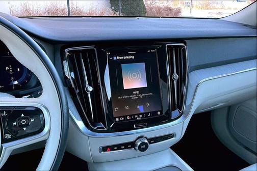 2024 Volvo S60 B5 Plus Dark Theme