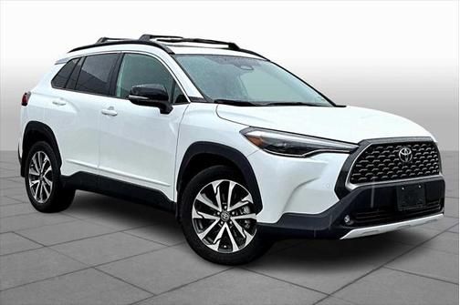 2025 Toyota Corolla Cross XLE