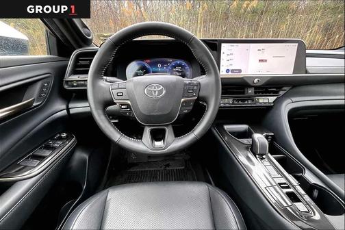 Oxygen White 2024 Toyota Crown Limited