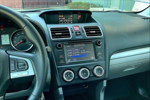 2017 Subaru Forester 2.5i