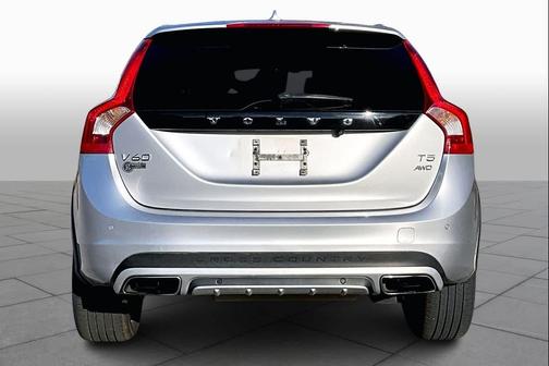 2017 Volvo V60 Cross Country T5