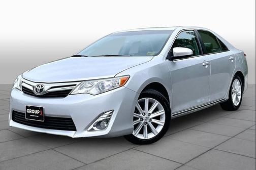 Classic Silver Metallic 2013 Toyota Camry XLE