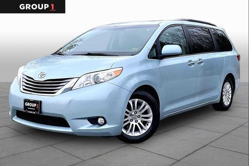 2016 Toyota Sienna XLE