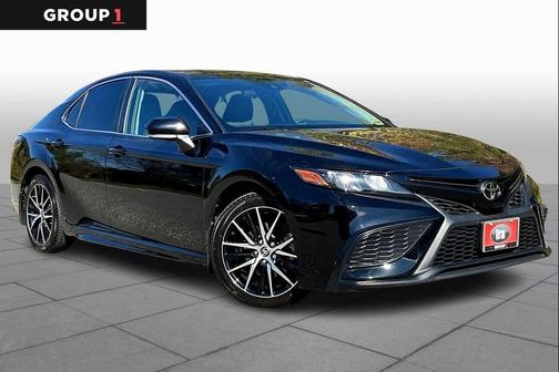 Midnight Black Metallic 2023 Toyota Camry SE