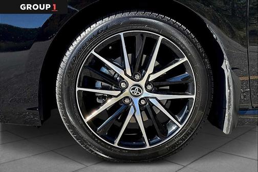 Midnight Black Metallic 2023 Toyota Camry SE
