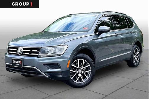 Platinum Gray Metallic 2020 Volkswagen Tiguan 2.0T SE 4MOTION