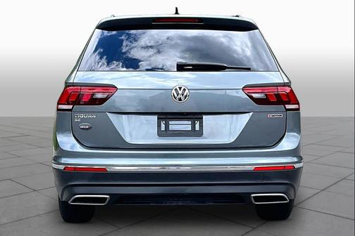 Platinum Gray Metallic 2020 Volkswagen Tiguan 2.0T SE 4MOTION