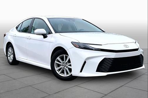 Ice Cap 2025 Toyota Camry LE