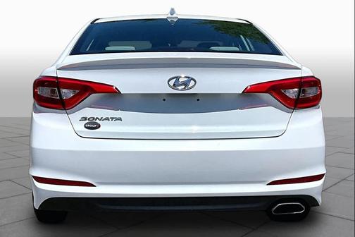 Quartz White Pearl 2016 Hyundai SONATA Base