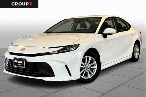 Ice Cap 2025 Toyota Camry LE