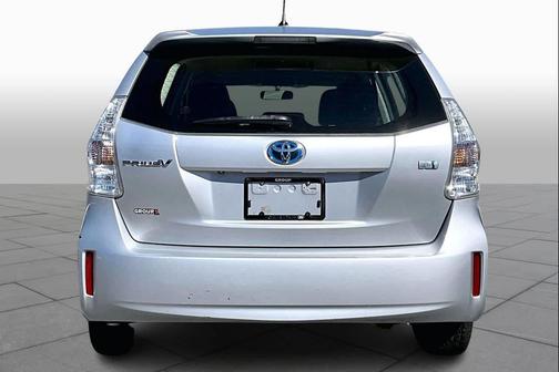 2012 Toyota Prius v Two