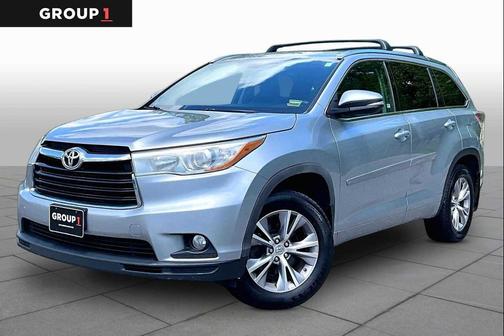 Silver Sky Metallic 2015 Toyota Highlander XLE