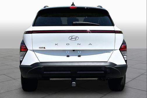 Atlas White 2026 Hyundai KONA SEL Sport