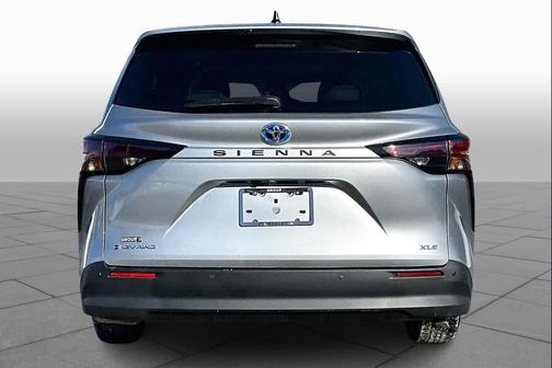 2025 Toyota Sienna XLE