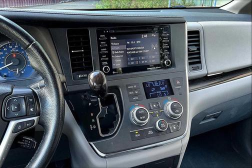 2019 Toyota Sienna XLE