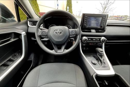 Silver Sky Metallic 2022 Toyota RAV4 Hybrid LE