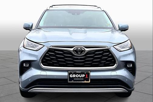 Moon Dust 2024 Toyota Highlander Platinum