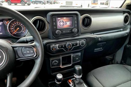 2021 Jeep Gladiator Sport