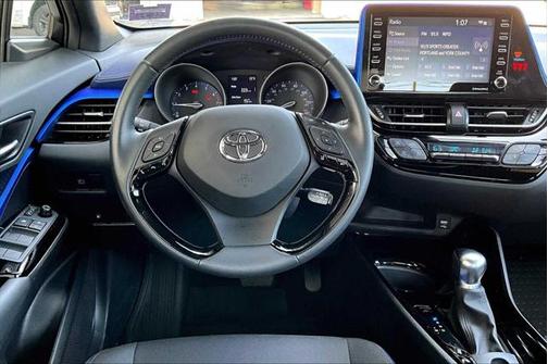 2022 Toyota C-HR XLE