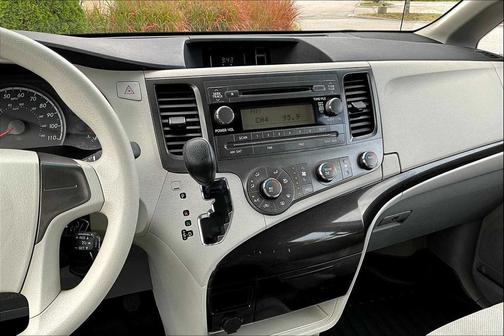 2013 Toyota Sienna SE
