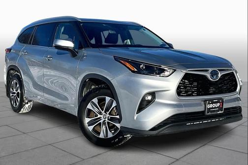 2022 Toyota Highlander Hybrid XLE