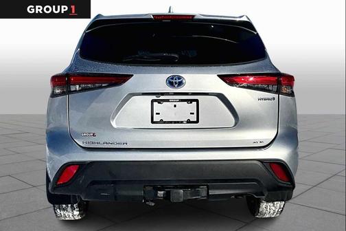 2022 Toyota Highlander Hybrid XLE