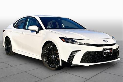 Ice Cap 2025 Toyota Camry SE